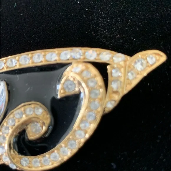 Vintage Crown Trifari Brooch - Picture 4 of 8